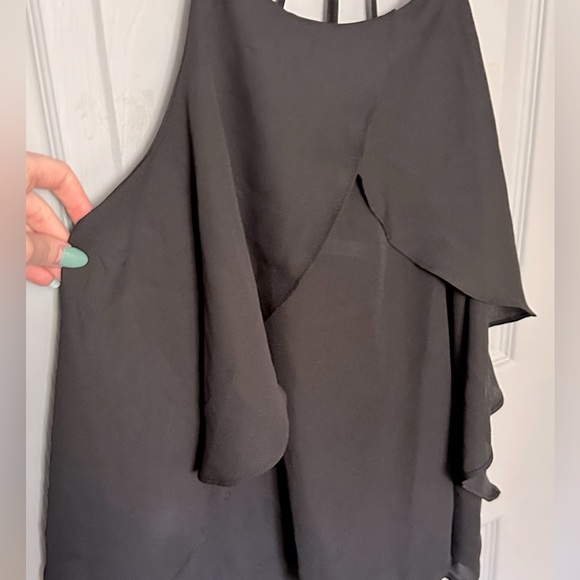 Black Strappy Flutter Top - Picture 5 of 6